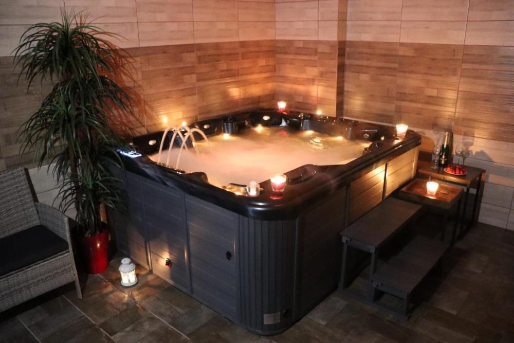 Apartman S Privatni Virivkou ブゼネツ エクステリア 写真