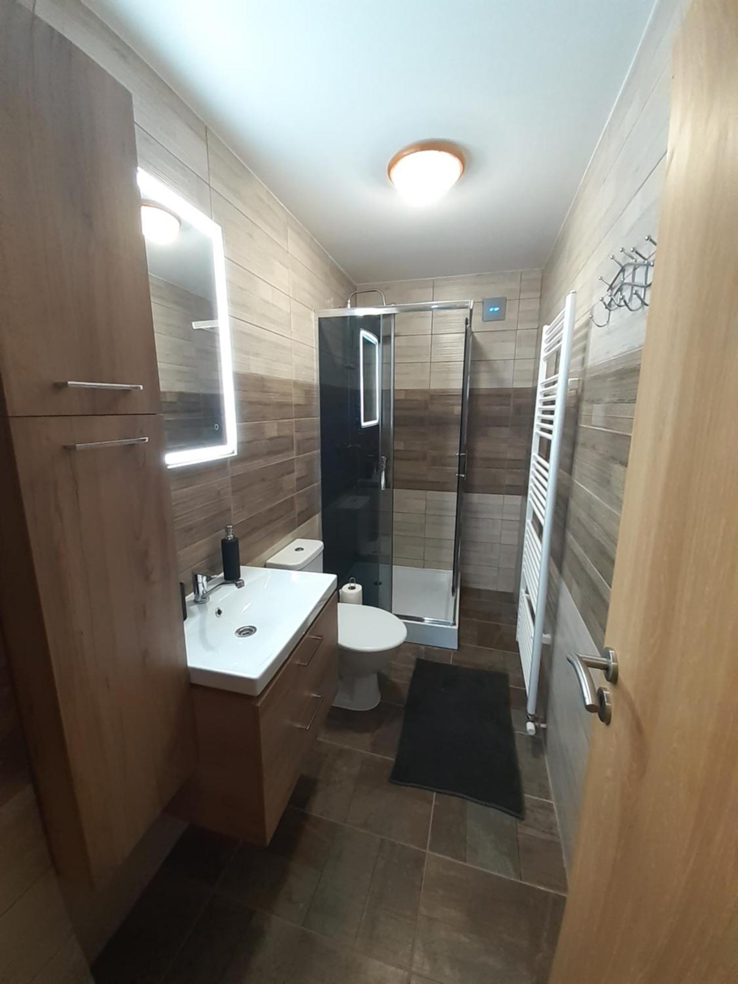 Apartman S Privatni Virivkou ブゼネツ エクステリア 写真
