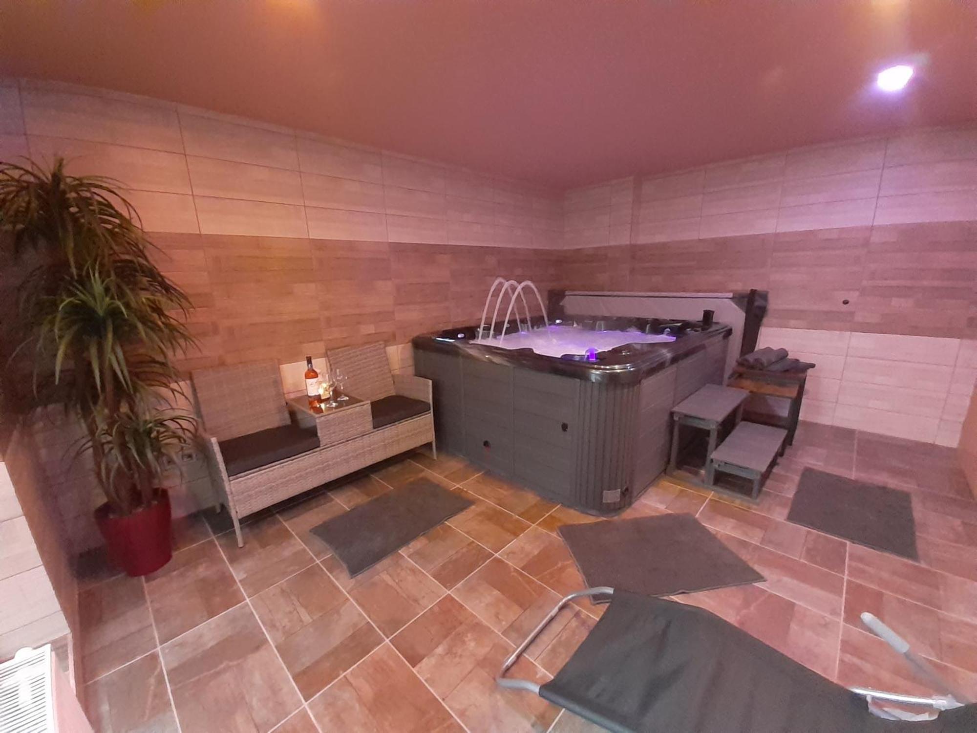 Apartman S Privatni Virivkou ブゼネツ エクステリア 写真